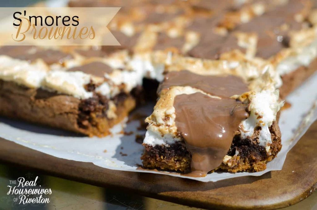 s'mores brownies - housewivesofriverton.com