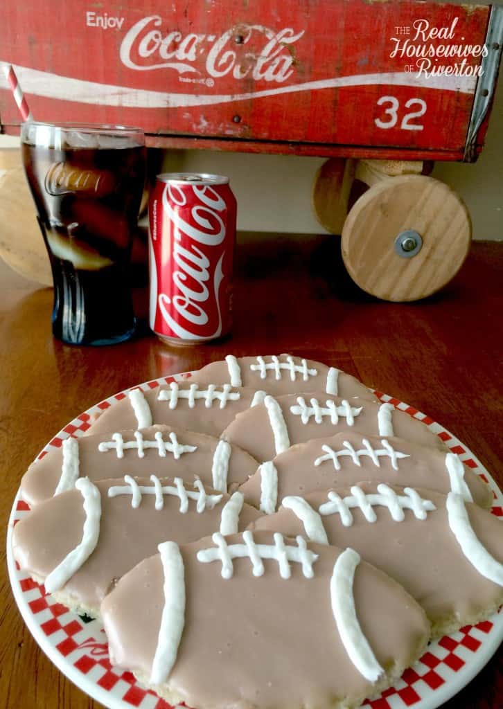 Football Cookies with Coca-Cola Icing #ShareYourSpirit #Ad #cbias | www.housewivesofriverton.com