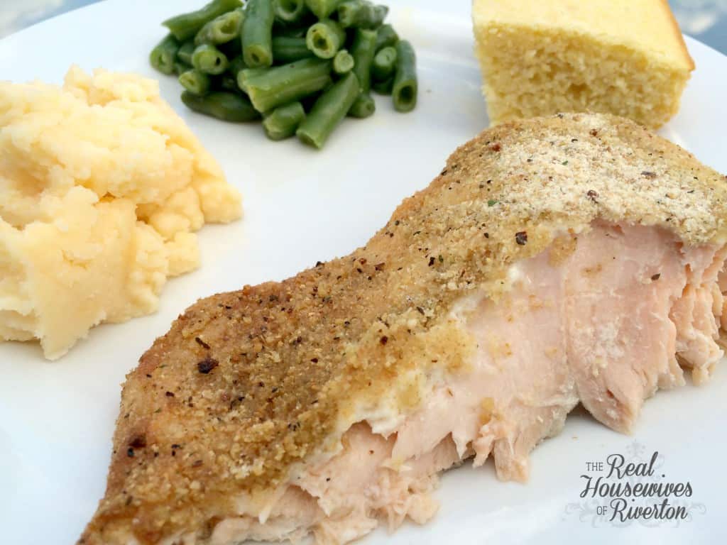 Parmesan Salmon is a great way to change up how you cook fish! | www.housewivesofriverton.com