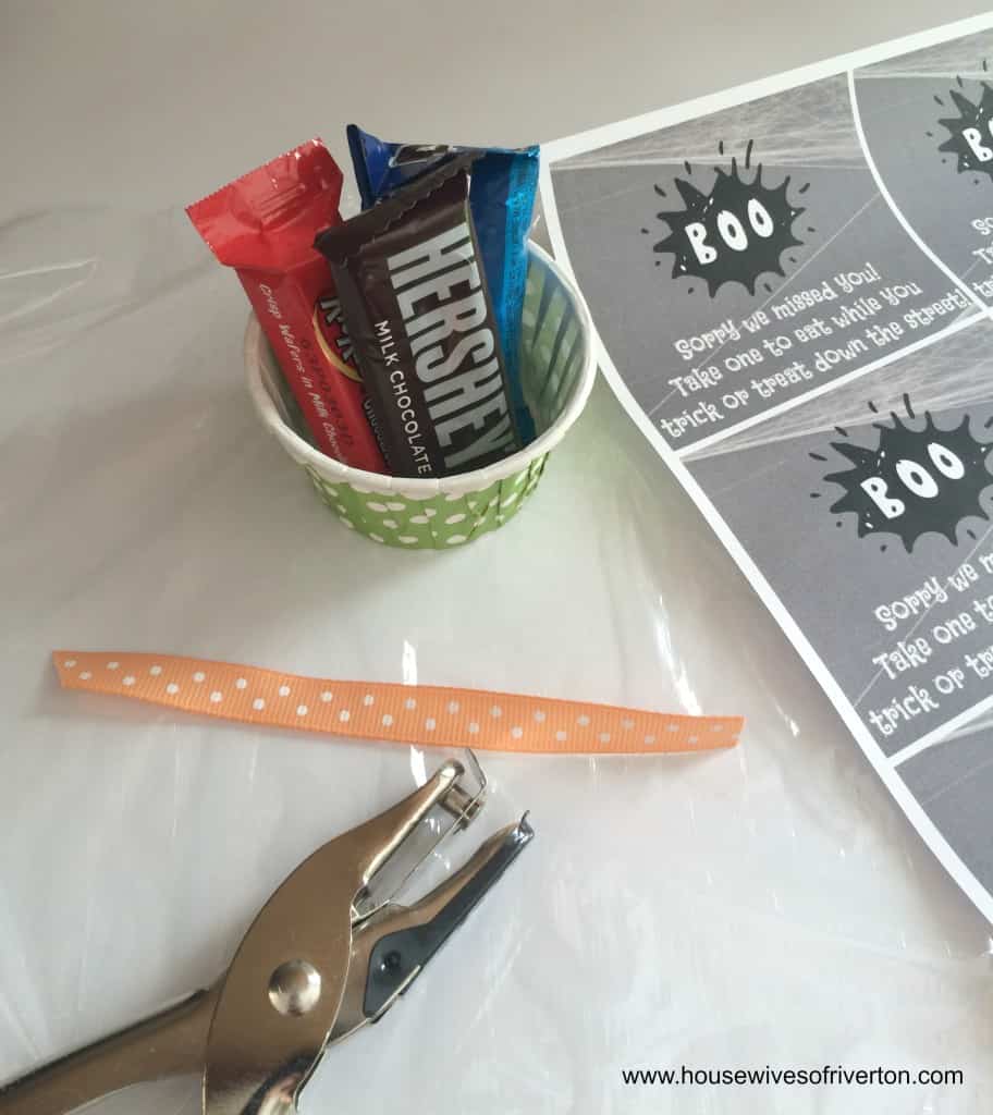 Hershey's Candy Cups with FREE Printables | www.housewivesofriverton.com