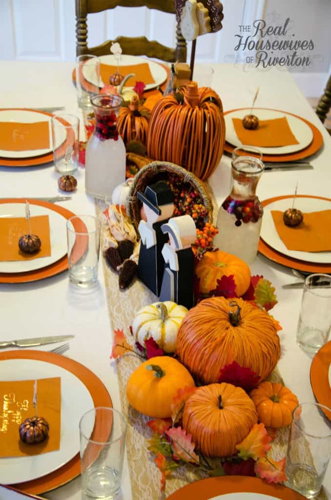 Thanksgiving Table Decor Housewives Style - housewivesofriverton.com