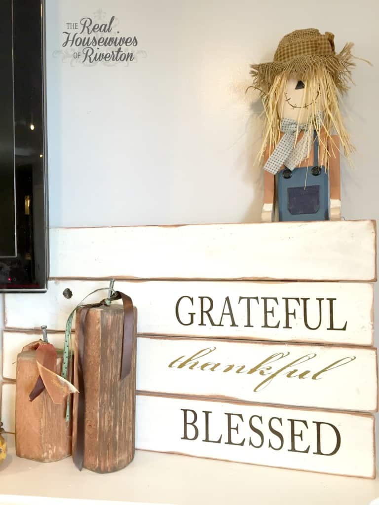 Grateful Thankful Blessed Pallet Sign - Housewivesofriverton.com