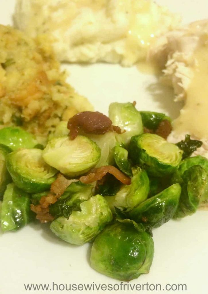 Oven Roasted Bacon Brussel Sprouts | www.housewivesofriverton.com