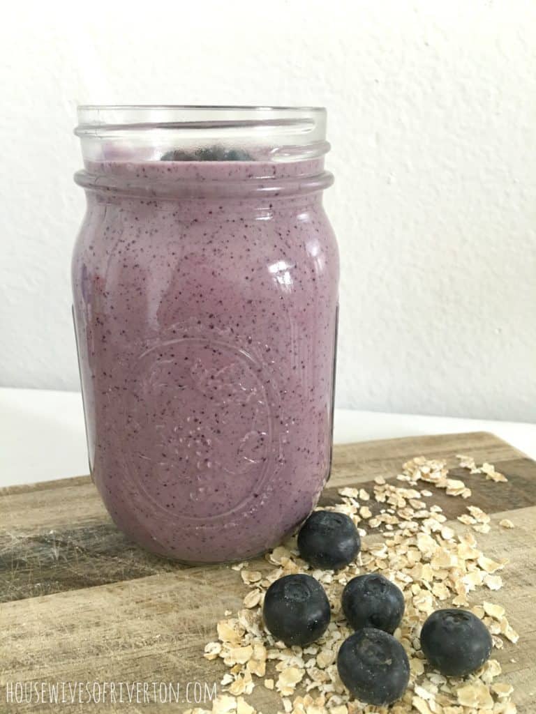 Peanut Butter and Jelly Smoothie | www.housewivesofriverton.com