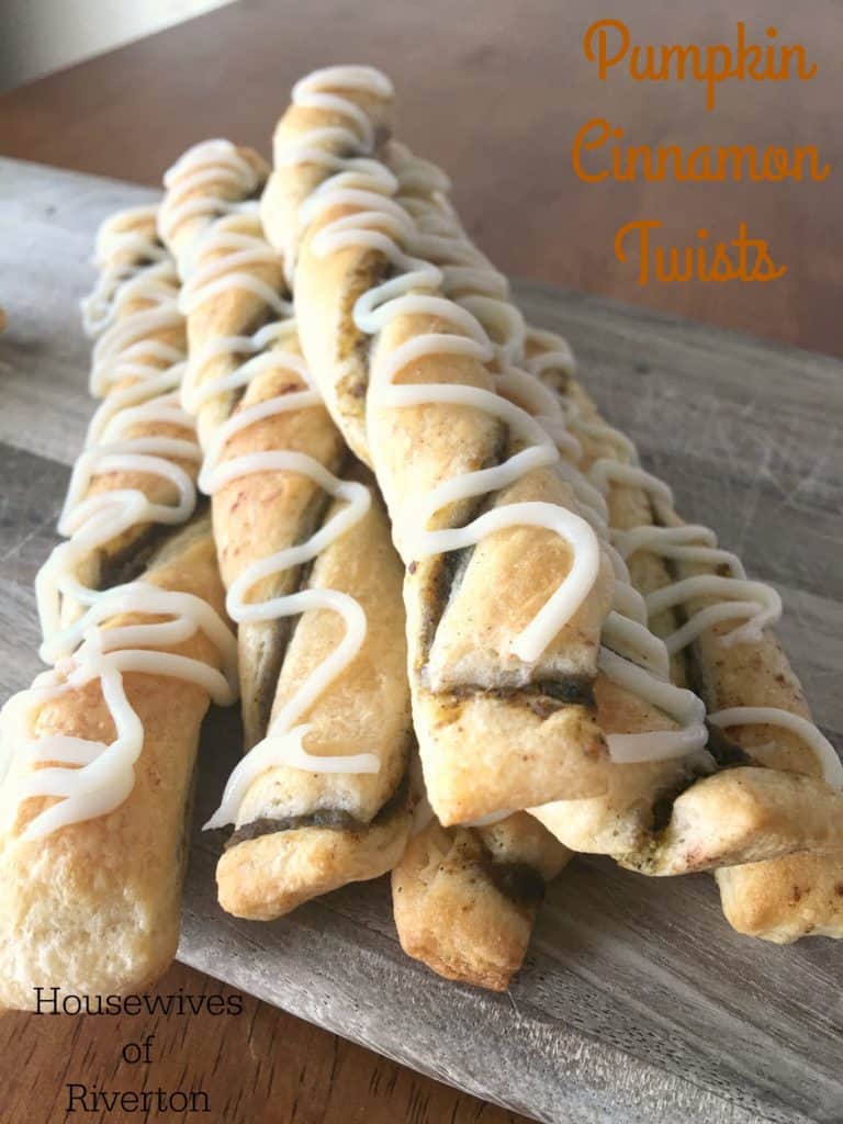 Housewives of Riverton | Pumpkin Cinnamon Twists Sweet and delicious, perfect for a fall breakfast! www.housewivesofriverton.com