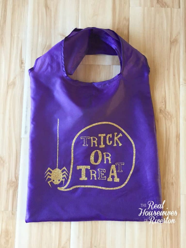 DIY trick or treat bags - housewivesofriverton.com