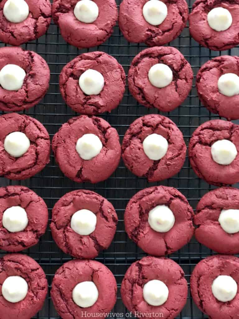 Red Velvet Blossom Cookies are an easy and delicious Valentine treat! | www.housewivesofriverton.com
