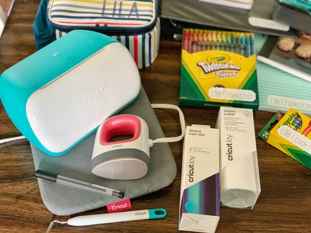 Personalize Back to School with Cricut Joy - Creative Housewives